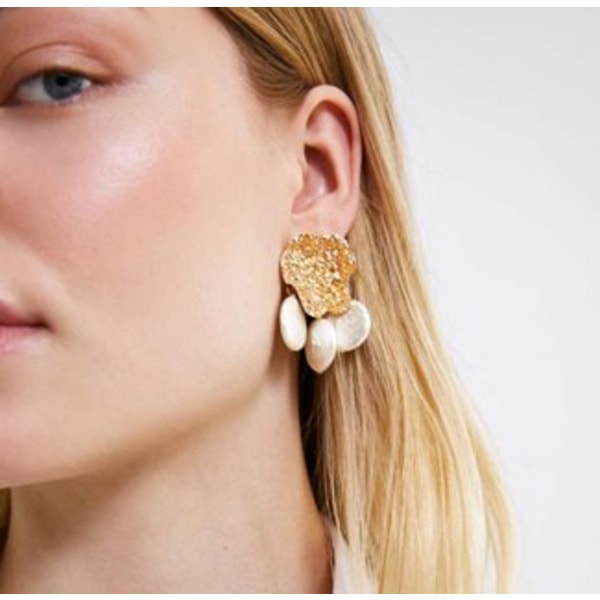 Earrings with gold and pearls Gold one size
