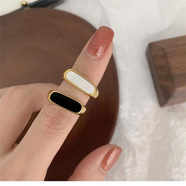 Noorzai Scandinavia-Minimalist ring with white or black enamel White White 
