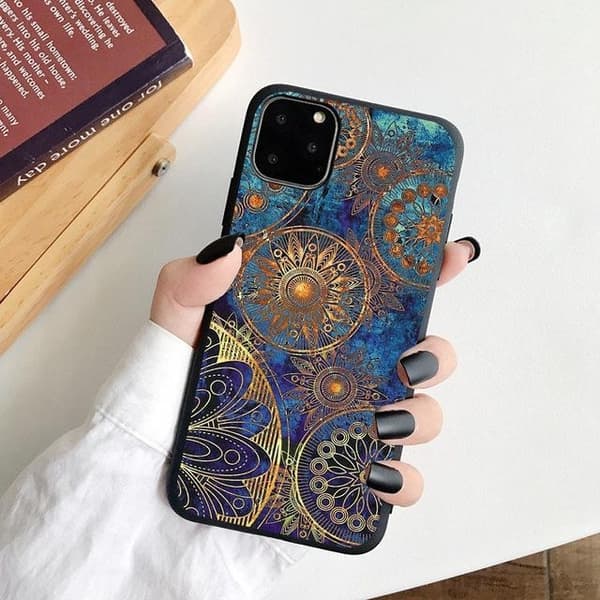 Cover til iPhone 15, Pro & Max orientalsk blåt mønster Blue one size