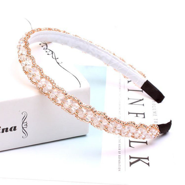 Smuk tiara med broderede perler og rhinestones i flere farver White one size