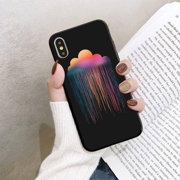 iPhone 13, Pro og Max skallregnskyer med regnbuens farger MultiColor one size