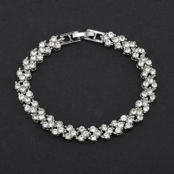 Luksus hjerteformet krystalarmbånd - funklende smykker til kvind Silver one size
