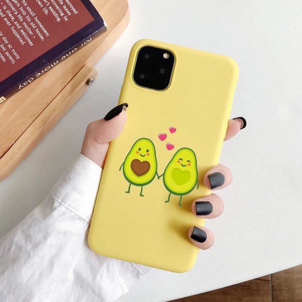 iPhone 12 & 12 Pro cover avocadoer holder hånd hjerter Yellow one size