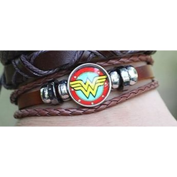 Käsintehty rannekoru ruskea nahka wonder woman symboli Brown one size