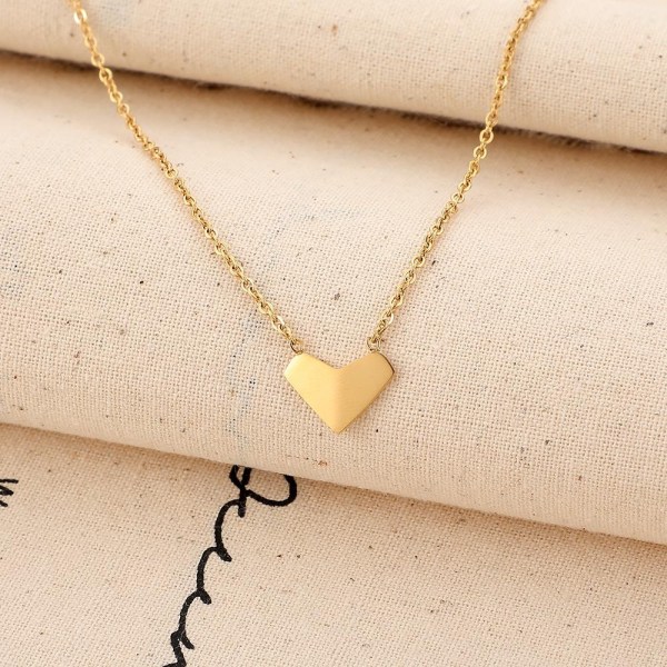 Personlig gåva förgyllt halsband kantigt hjärta i guld Guld one size