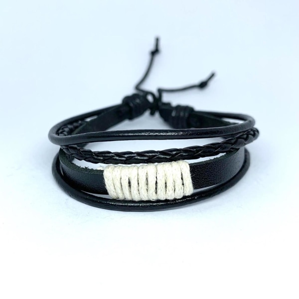 Sæt med 4 håndlavede flettede armbånd i sort og hvid læderknude Black one size