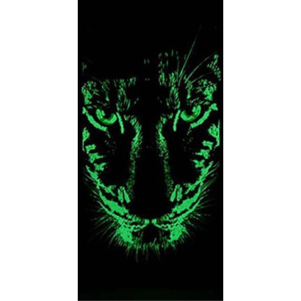 iPhone 12 13 pro max lysende skalleopard med grønne øjne Grey one size