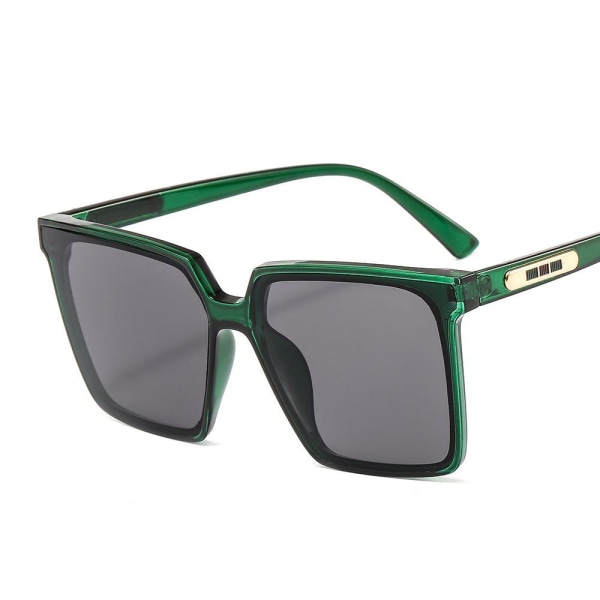 Solbriller med rektangulære rammer i flere farver UV400 Green one size