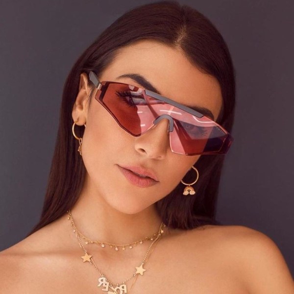 Sporty solbriller med trekantet innfatning i rosa glass UV400 Pink one size