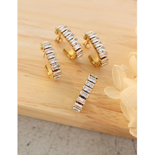Noorzai Scandinavia - U-muotoiset korvakorut 18K zirkonikivillä Gold one size