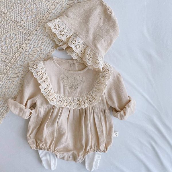 Brodeerattu body pitsillä pitkät hihat sisältää hatun Beige 7-12 Months