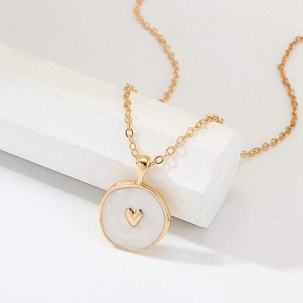 Vackert handgjort halsband med emalj i med måne, blixt &amp; hjärta White one size