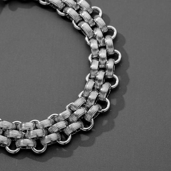 Rannekoru vegaanista nahkaa ja retroristikkoa ruostumattomasta teräksestä Silver one size
