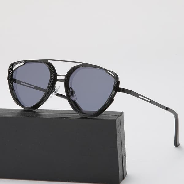Uvanlige unike pilotsolbriller med gitter for menn Silver one size