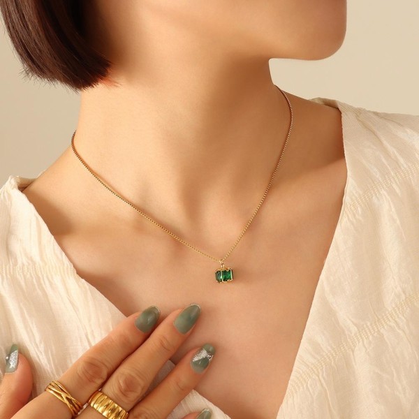 Oriental gold-plated necklace green crystal cube with chain Green one size