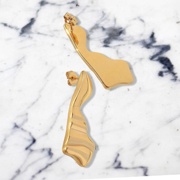 Noorzai Scandinavia -Geometriske øredobber 18K gull ujevn '' studs '' Gold one size