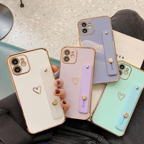 iPhone 13 Pro etui med hjerte og ankelrem gulddetaljer White one size