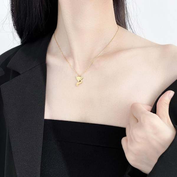 Henkilökohtainen lahja kullattu kaulakoru Fox ruostumattomasta teräksestä eläin Gold one size