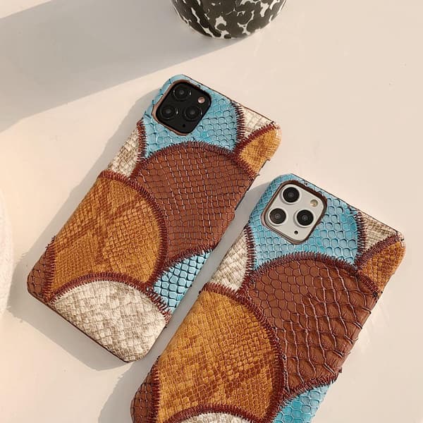 Taske til iPhone11 Pro med vegansk slangeskind Brown one size