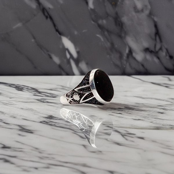 Sterling sølv ring sort rund sten orientalsk mønster hælring til mænd Black one size