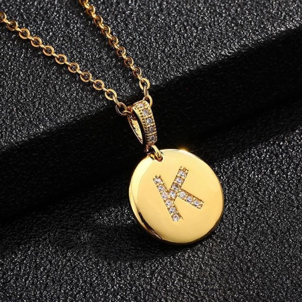 Pyöreät kirjaimet amuletit kullasta ja zirkonikullatut kaulakorut Gold one size