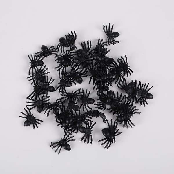 200 stk. sorte plastik Halloween-spøg dukker 2,5 x 1,5 cm