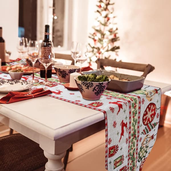 1 stk. Hjorte-mønstret Julebordløper, Julekule-mønster