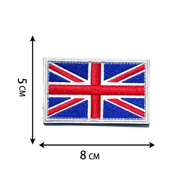 Sett med 2 broderte stoffmerker med britisk flagg