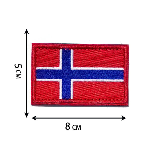 Set med 2 broderade tygmärken med norsk flagga