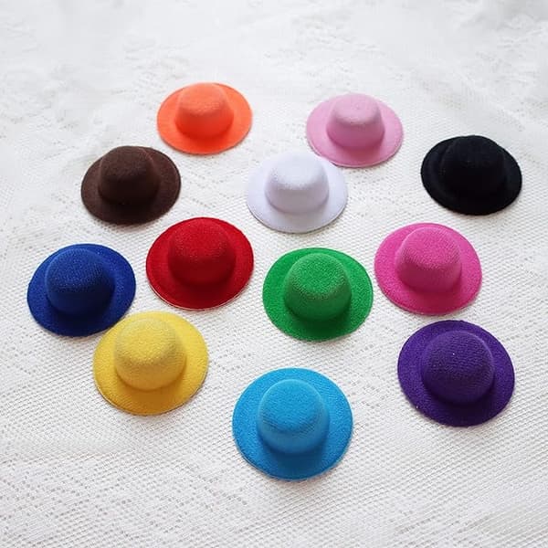 12 farver mini formelle hatte miniature dukkehatte hat til gør-det-selv håndværk