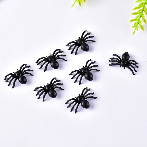 200 stk. sorte plastik Halloween-spøg dukker 2,5 x 1,5 cm