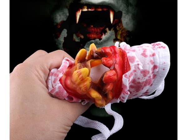 Halloweenmaske gummi universal med blodige tænder