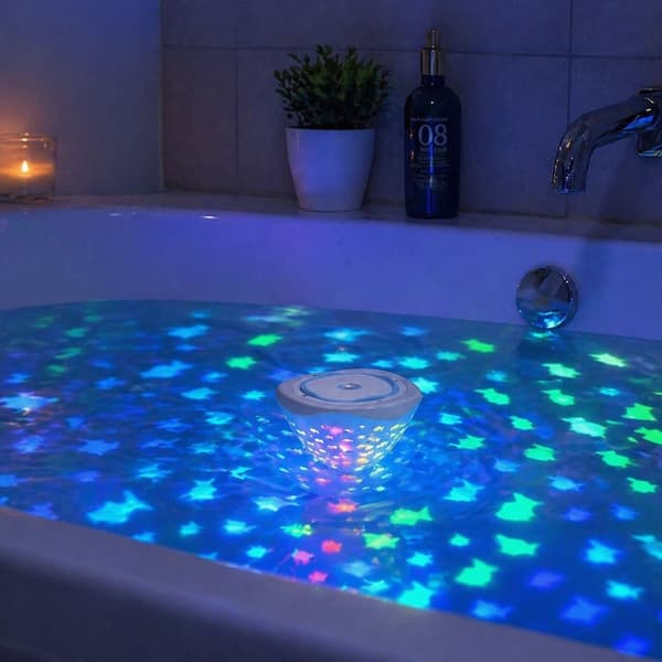 Kelluva LED-vesilamppu IP68 kala-aiheella, 6 tilaa, AAA-paristo