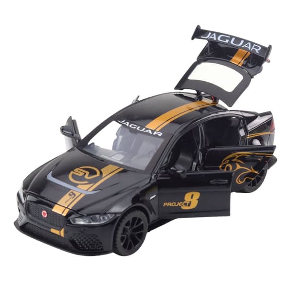 Metalliracingauto 1:32 pull-back valo-/ääni-efekteillä, avattavat ovet