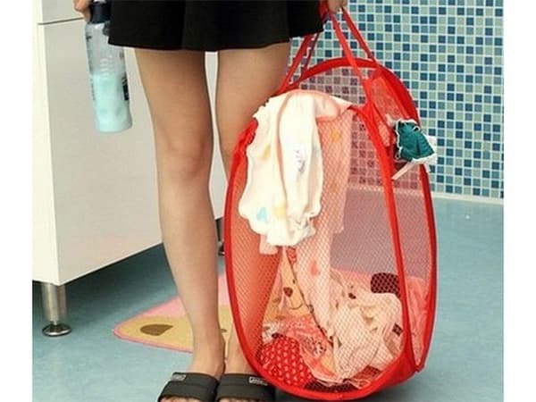 Sammenfoldelig opbevaringskurv i mesh 40 L rød 47x26x26 cm