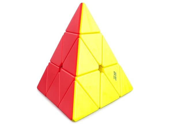 Pyraminx-pyramidikuutio 3D-logiikkapulma pyörivä muovi 9,5 cm