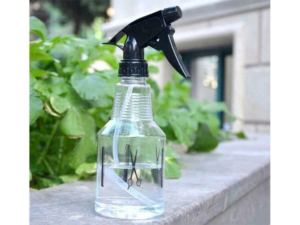 Sprayflaska för hår 250 ml transparent plast med finfördelad mist