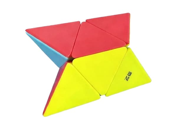Pyraminx 3D-puslespil pyramide i plast 9,5 cm flerfarvet