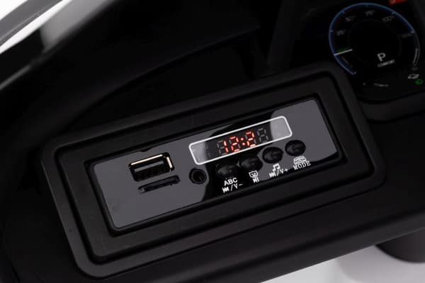 Batteridriven elbil för barn Audi E-Tron GT QLS-6888 vit
