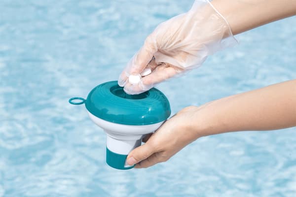 Flytande klor/bromindispenser för pool med justerbar dosering 13 cm