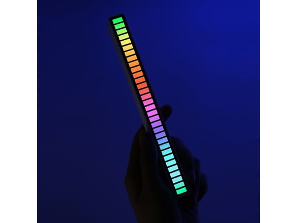 USB LED-lys RGB med musikstyring 18 indstillinger 32 LED sort med stativ