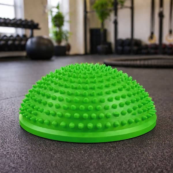 Sensorisk balancehalvkugle 16 cm med massagepigge til rehab og terapi