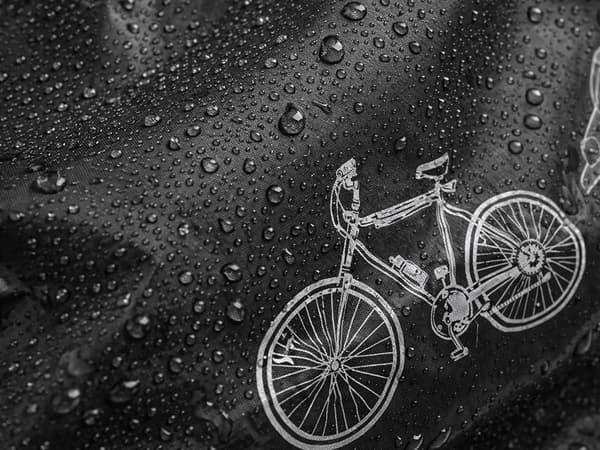 Cykelovertræk plast sort 200x105 cm vandafvisende UV-beskyttelse