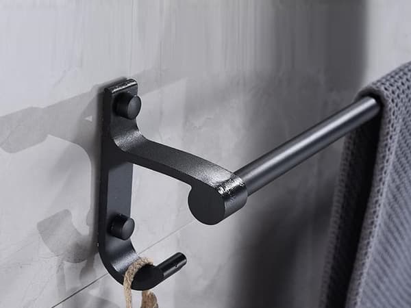 Dobbelt håndklædeholder vægmonteret sort 2 arme 24 cm