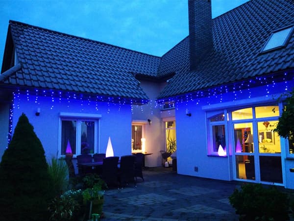 LED lysgardin icicle 300 LED koldhvid 10,4 m hvid kabel 8 tilstande
