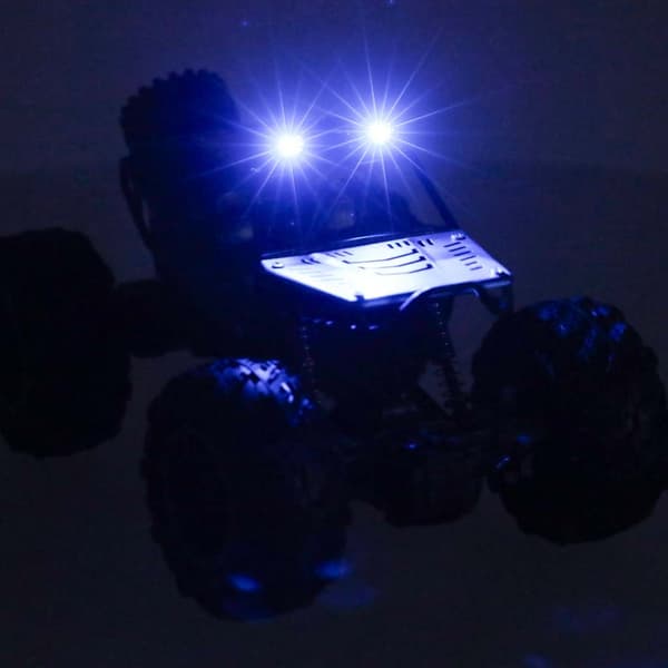 Fjernstyret offroad RC-bil RTR 2,4 GHz LED-lys USB-opladning