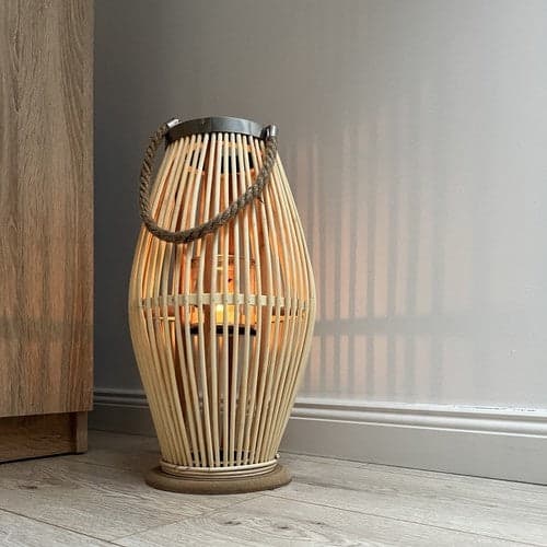 Bambuslygte beige 40 cm med glasindsats og hampereb