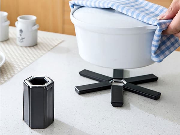 Sammenfoldeligt grydeunderlag 19 cm varmebestandigt 220°C, sort