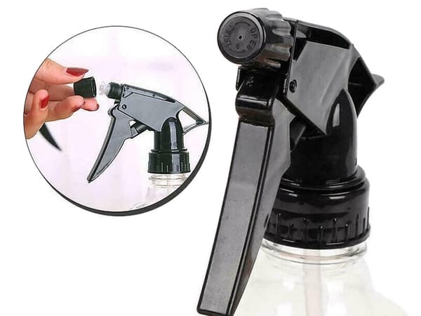 Sprayflaska för hår 250 ml transparent plast med finfördelad mist