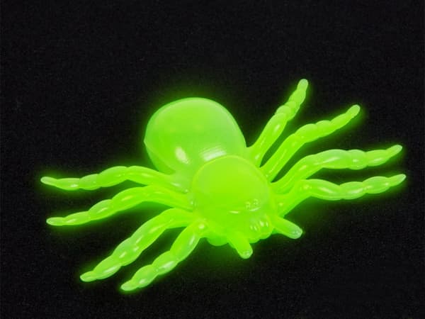 Halloween-edderkopper selvlysende 11x7 cm 2-pak plast grøn